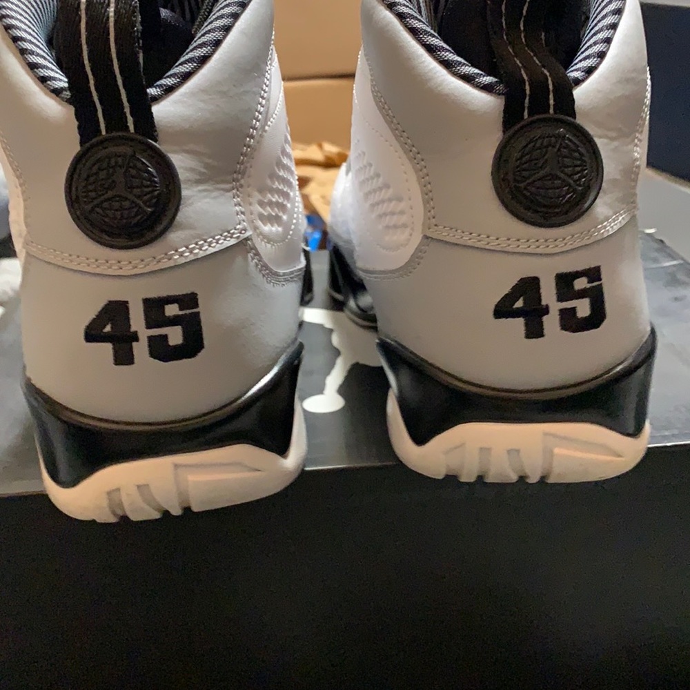 Jordan 9 retro 8/10